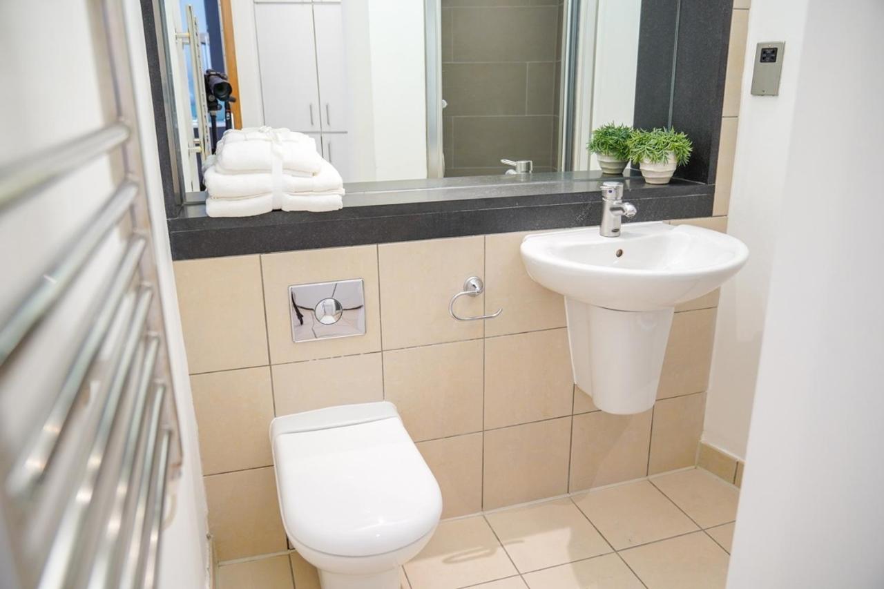 Piccadilly Circus Luxury Studio Apartment Лондон Екстериор снимка